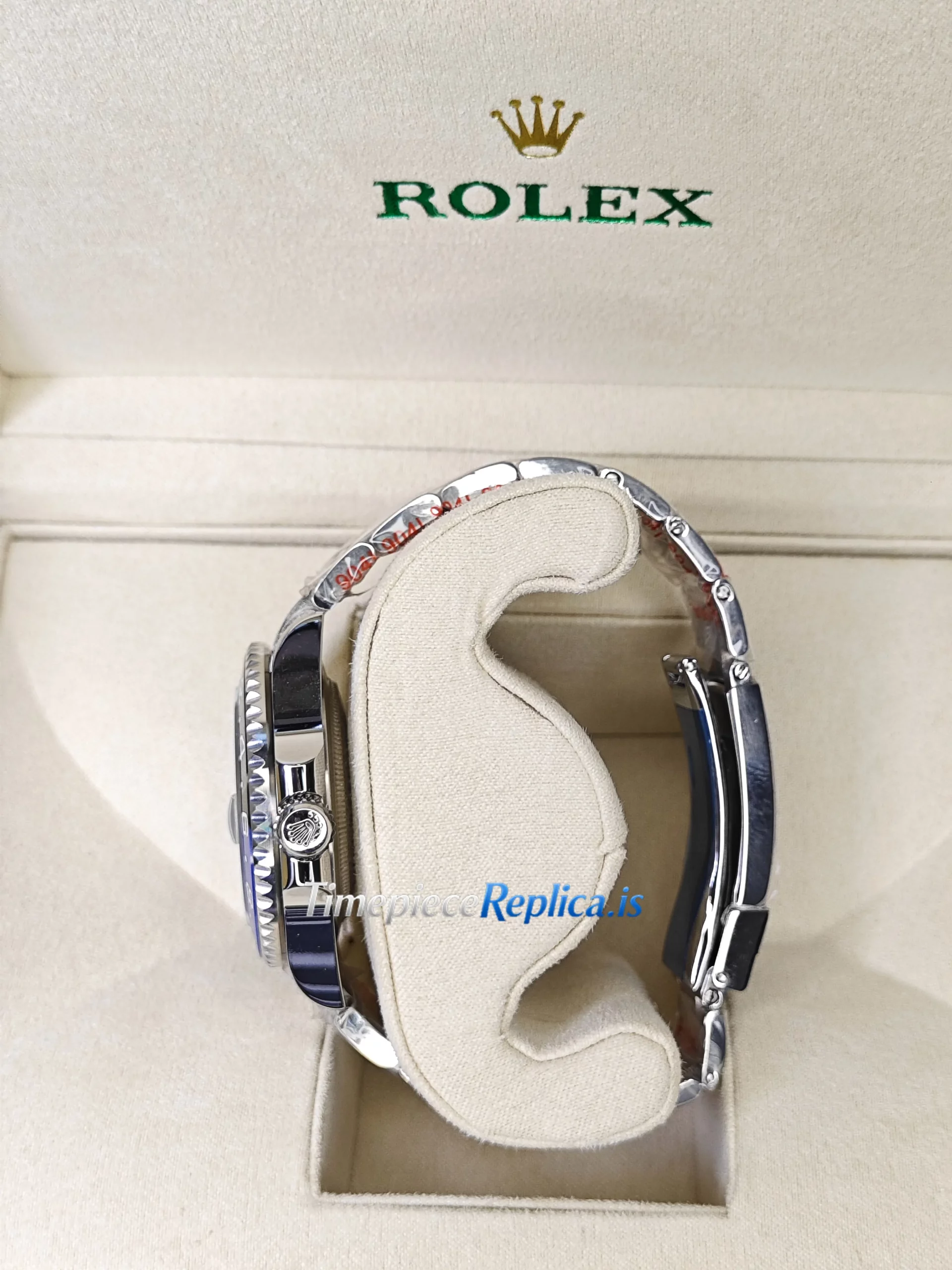 Rolex GMT-Master II 116710BLNR Replica Best Black Dial Blue & Black Bezel Watch - Image 6
