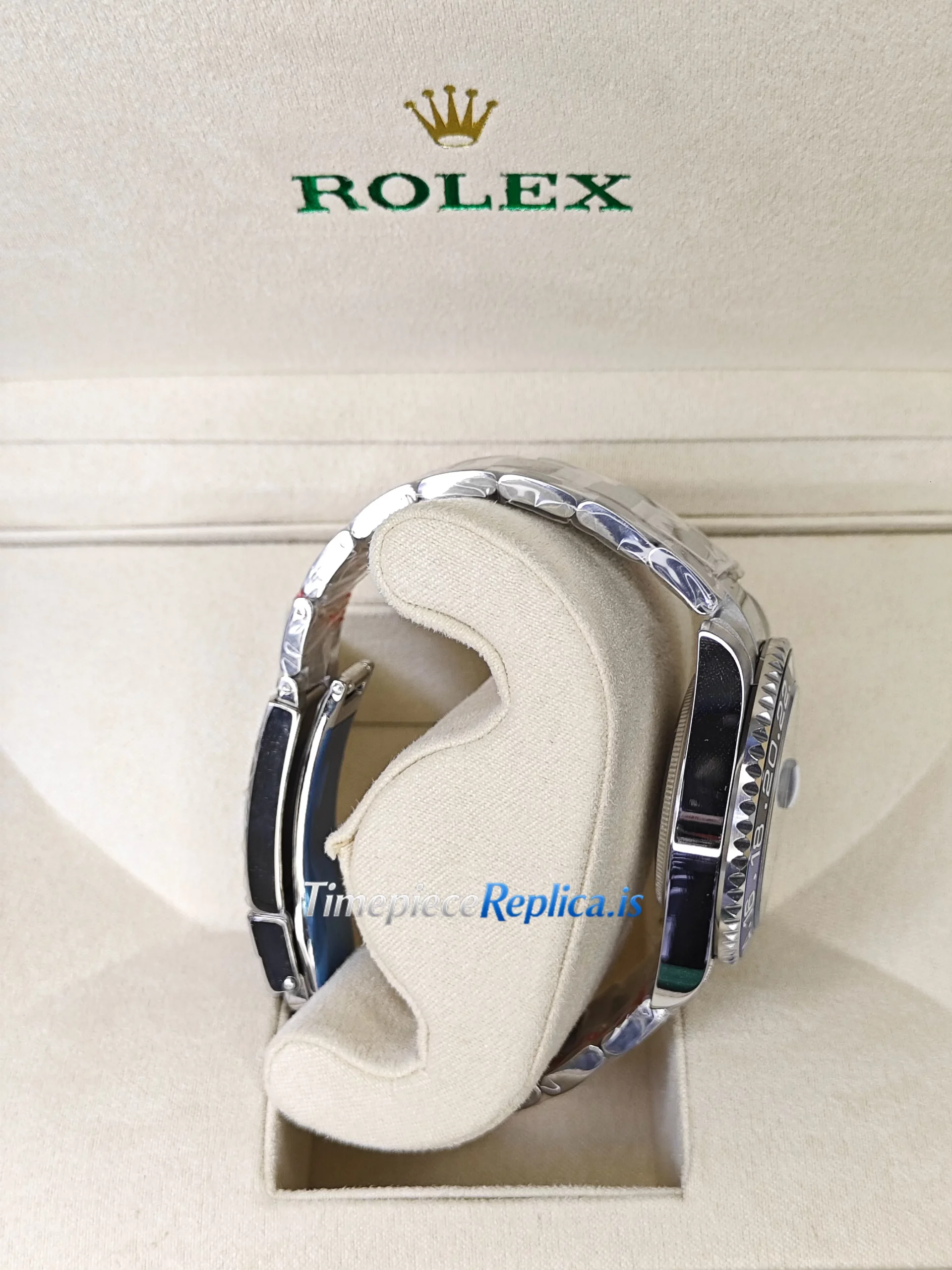 Rolex GMT-Master II 116710BLNR Replica Best Black Dial Blue & Black Bezel Watch - Image 7